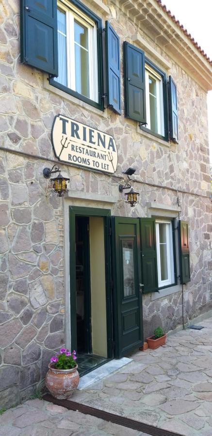 Triena Rooms Mithimna Bagian luar foto