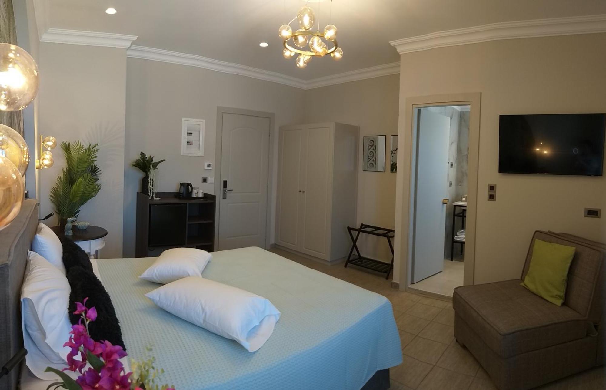 Triena Rooms Mithimna Bagian luar foto